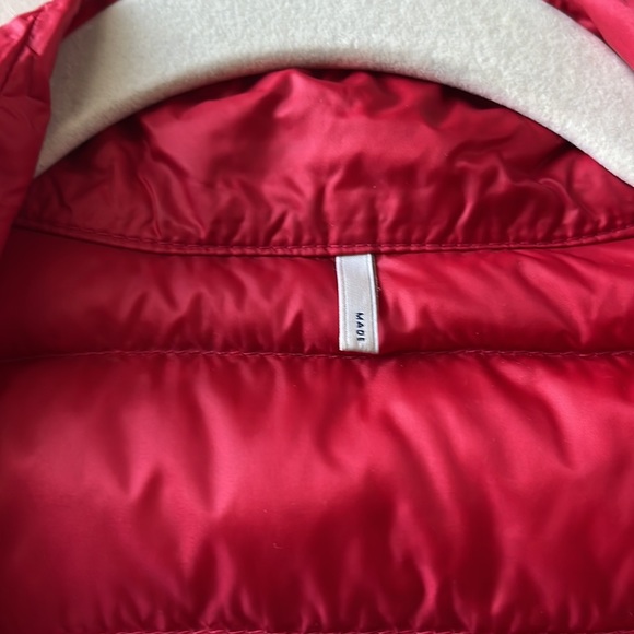 Moncler Girls Raspberry Puffer Vest - Picture 9 of 13